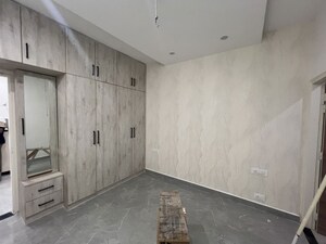Room in 3 BHK Apartment at Pir Machalla – for Rent