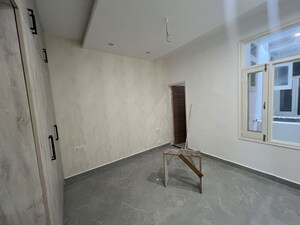 Bathroom in 3 BHK Apartment at Pir Machalla – for Rent