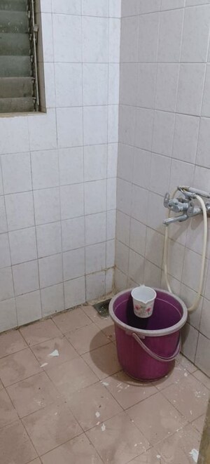 Bathroom in 1 BHK Apartment at Alica Nagar CHS, Kandivali East – for Rent