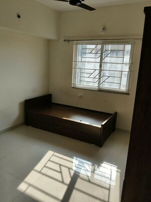 Room in 2 BHK Apartment at Avon Vista, Balewadi – for Rent