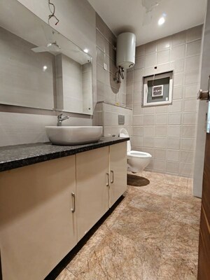 Attached Bathroom in 3 BHK Builder Floor at Uppal Southend, Sector 49 – for Rent