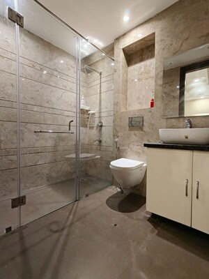 Bathroom in 3 BHK Builder Floor at Uppal Southend, Sector 49 – for Rent