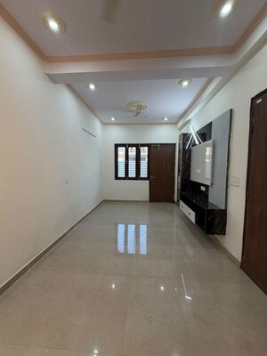1 BHK Villa For Rent in Gaur Yamuna City, Gaur Yamuna City