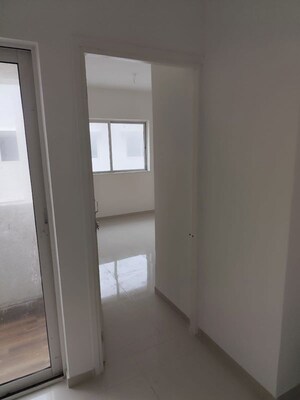 Room in 1 BHK Apartment at Kolte Patil Life Republic, Hinjewadi – for Rent