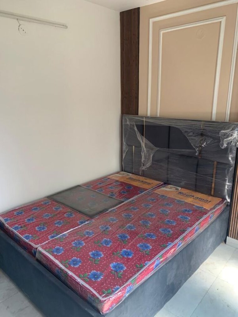 Bedroom, uttam nagar 2 Bedroom 60 Sq.Yd. Builder Floor In Uttam Nagar Delhi 10761305