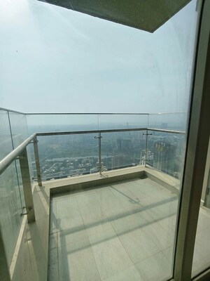 Balcony in 3.5 BHK Apartment at Sheth Auris Serenity Tower 3, Malad West – for Rent