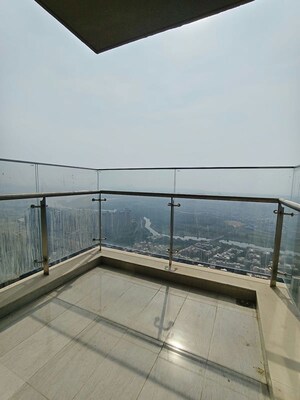 Balcony in 3.5 BHK Apartment at Sheth Auris Serenity Tower 3, Malad West – for Rent