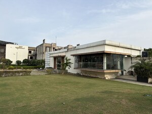  Plot – Exterior View View at Sector 22d Yamuna Expressway - for Sale
