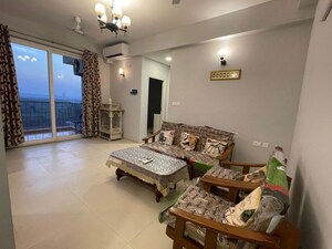 2 BHK Apartment For Rent in Supertech Hues, Sector 68