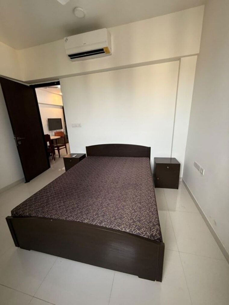 Room, lodha-splendora 1 Bedroom 550 Sq.Ft. Apartment In Ghodbunder Road Thane 10760715