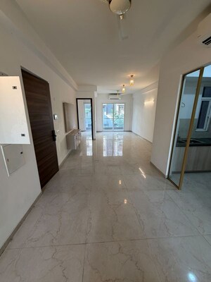 3 BHK Apartment For Rent in Smart World Orchard, Sector 61