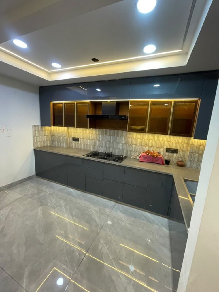 Kitchen, vaishali 5 Bedroom 250 Sq.Yd. Builder Floor In Vaishali Ghaziabad 10761363