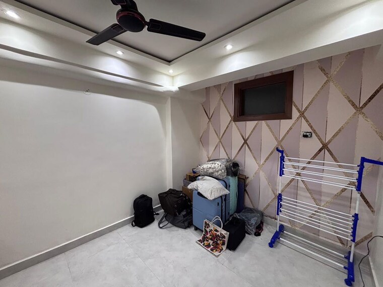 Team Area, dwarka mor 2 Bedroom 60 Sq.Yd. Builder Floor In Dwarka Mor Delhi 10761360