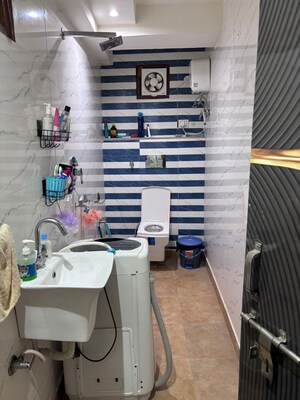 Team Area in 2 BHK Builder Floor at Dwarka Mor – for Rent