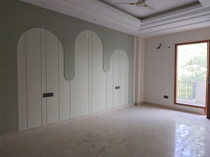 Building Lobby in 4 BHK Builder Floor at Sector 37 – for Sale