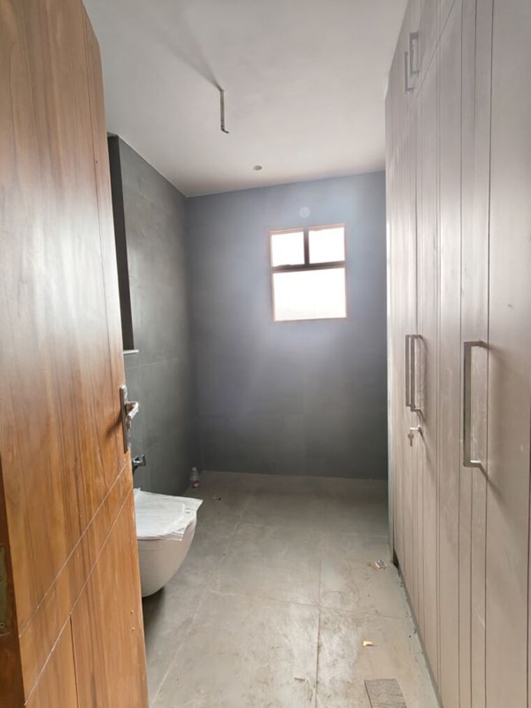 Bathroom, sector 37 4 Bedroom 2700 Sq.Ft. Builder Floor In Sector 37 Faridabad 10761373