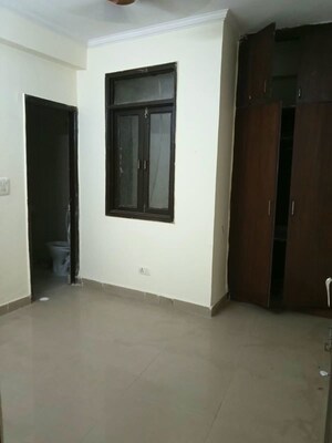Room in 1 BHK Builder Floor at Neb Sarai – for Rent