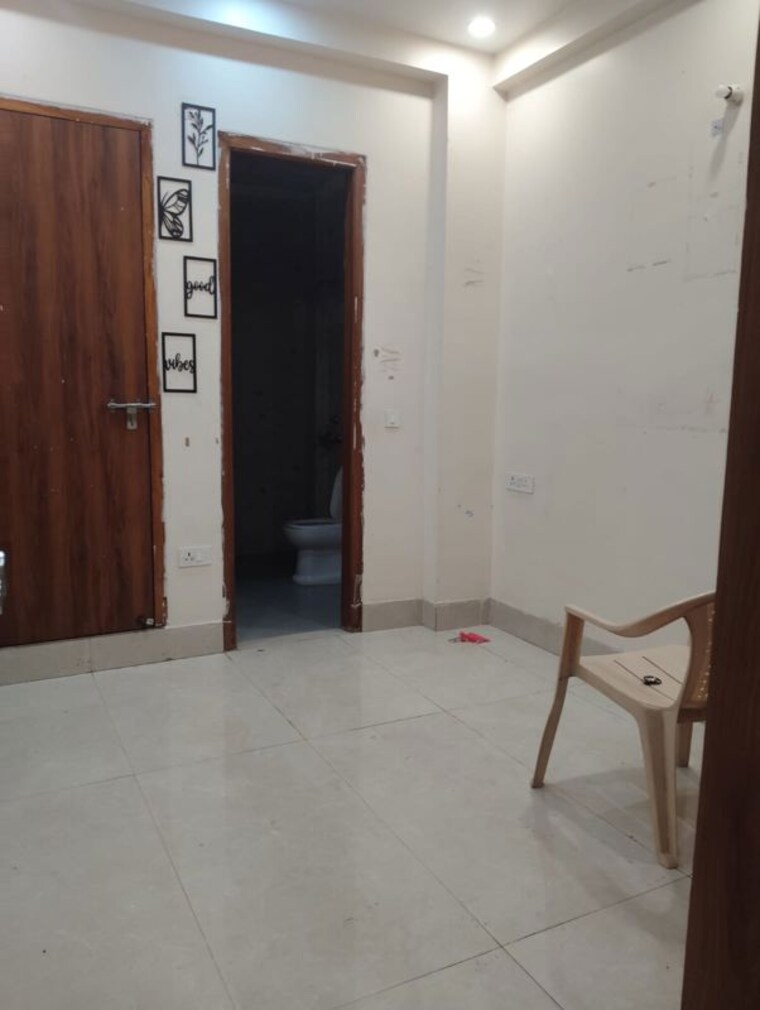 Room, sector 41 2 Bedroom 1200 Sq.Ft. Builder Floor In Sector 41 Noida 10761402