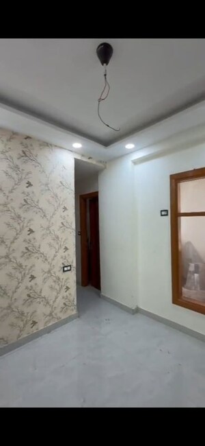 Room in 3 BHK Builder Floor at BPTP District 3, Sector 85 – for Sale