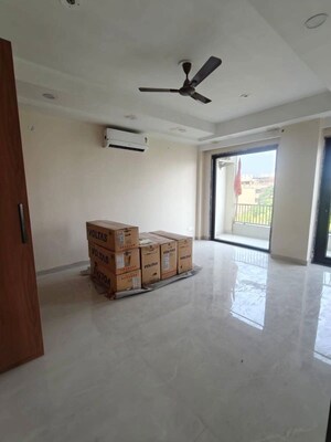 Room in 2 BHK Apartment at Ansal Highland Park, Sector 103 – for Sale