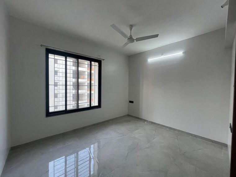 Room, unique-youtopia 2.5 Bedroom 1000 Sq.Ft. Apartment In Kharadi Pune 10761418