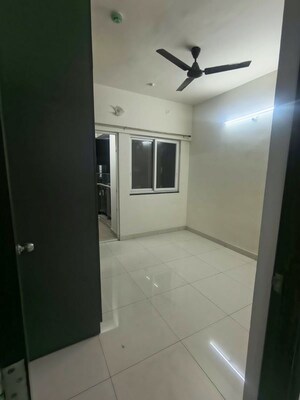 Room in 2 BHK Apartment at Purva Silversands, Mundhwa – for Rent