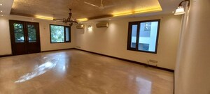 Room in 4 BHK Builder Floor at Vasant Vihar – for Rent