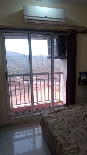 Room in 1 BHK Apartment at Vihang Vermont, Ghodbunder Road – for Sale