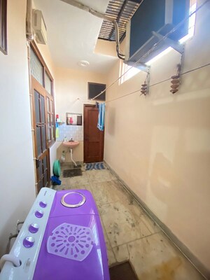Team Area in 2 BHK Builder Floor at Sector 17 – for Rent
