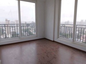 Room in 2 BHK Apartment at Sion West – for Sale