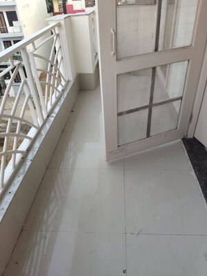 Balcony in 2 BHK Builder Floor at Sector 45 – for Rent