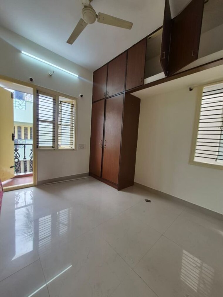 Room, btm layout stage 2 2 Bedroom 1000 Sq.Ft. Apartment In Btm Layout Stage 2 Bangalore 10761554