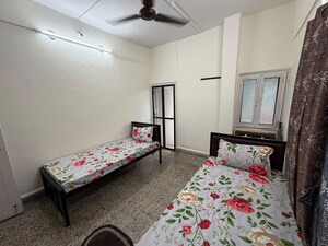 Bedroom in  Pg at Thane West – for Rent