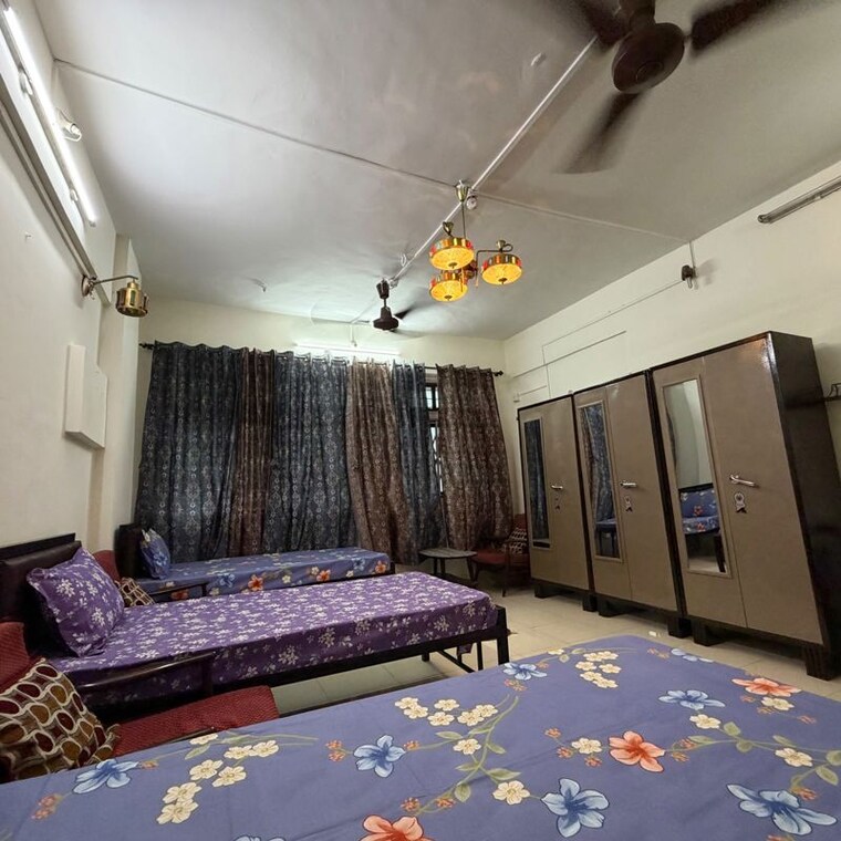 Bedroom, thane west Pg For Boys In Thane West 10761570