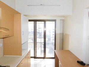 Furnished Amenities in 2 BHK Apartment at Khar West – for Sale