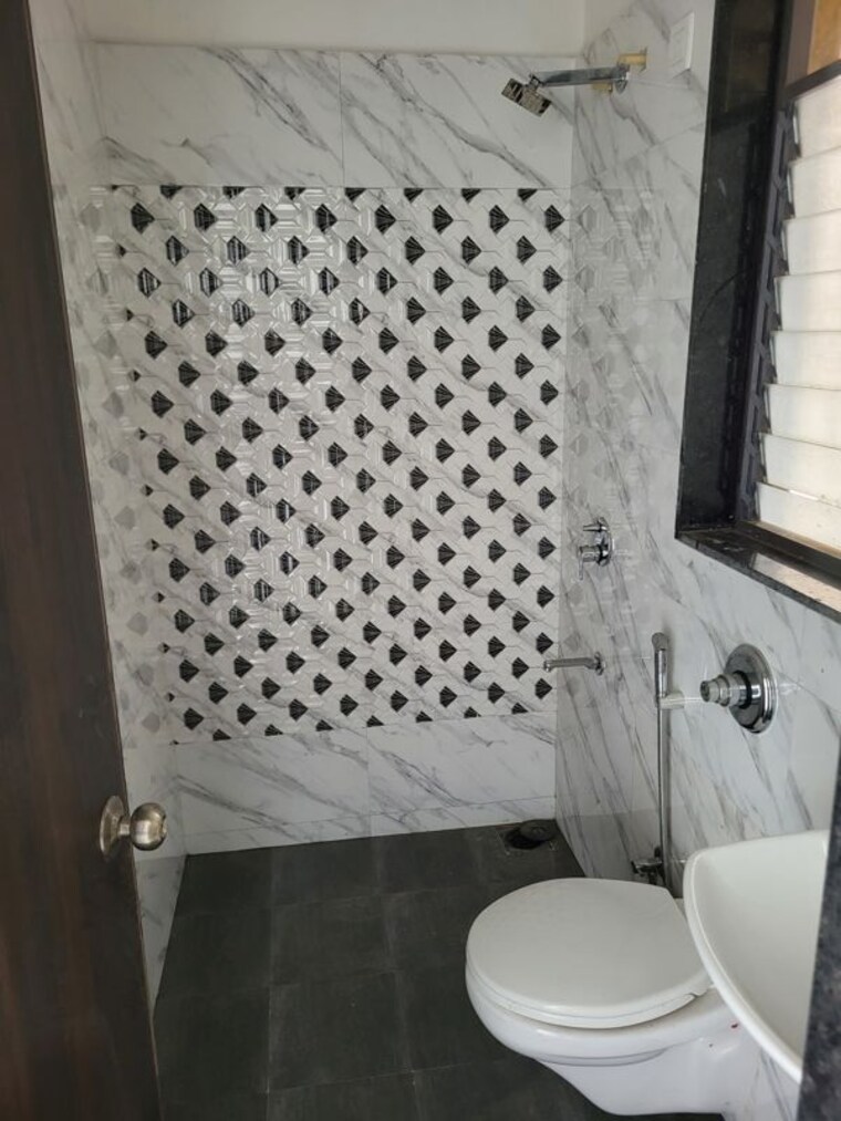 Bathroom, uk-iridium 2 Bedroom 544 Sq.Ft. Apartment In Kandivali East Mumbai 10761588