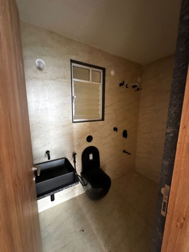 Bathroom, unique-k-town 3 Bedroom 948 Sq.Ft. Apartment In Kiwale Pune 10761577