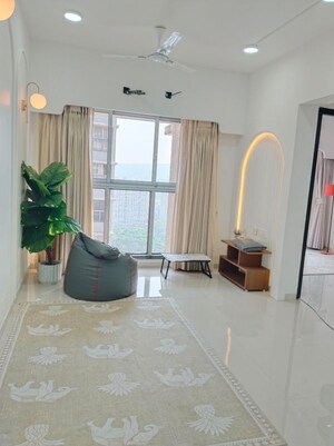 2 BHK Apartment For Rent in UK Iridium, Kandivali East