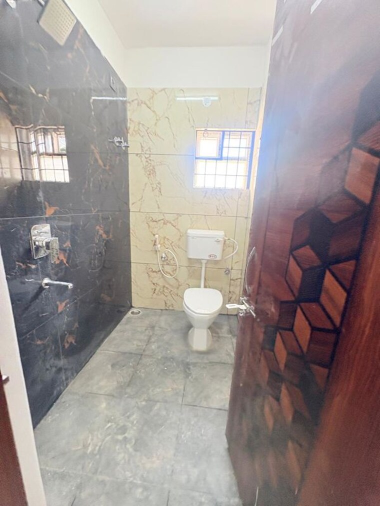 Bathroom, murugesh palya 1 Bedroom 750 Sq.Ft. Builder Floor In Murugesh Palya Bangalore 10761660