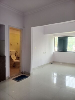 Room in 1 RK Apartment at Royal Palms, Goregaon East – for Sale
