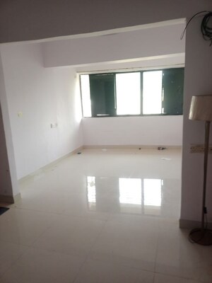 Room in 1 RK Apartment at Royal Palms, Goregaon East – for Sale