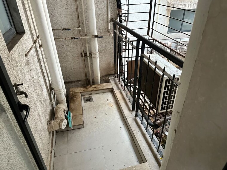 Balcony, piramal-aranya 2 Bedroom 725 Sq.Ft. Apartment In Byculla Mumbai 10761731