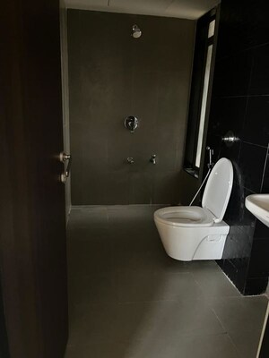 Furnished Amenities in 2.5 BHK Apartment at Lodha Splendora, Ghodbunder Road – for Rent