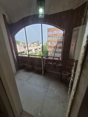 Balcony in 3.5 BHK Apartment at Mayur Vihar – for Rent
