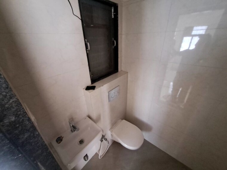 Bathroom, roswalt-ray 1 Bedroom 410 Sq.Ft. Apartment In Dahisar East Mumbai 10761804