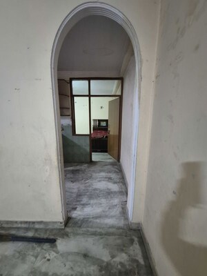 Hall in 1.5 BHK Builder Floor at Mayur Vihar – for Rent