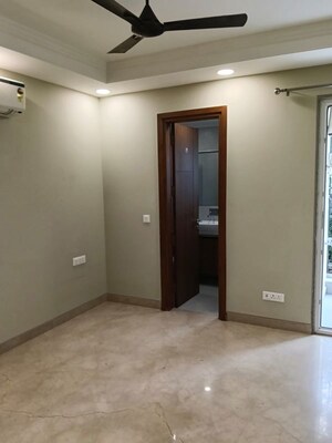 Room in 3 BHK Builder Floor at East Of Kailash – for Sale