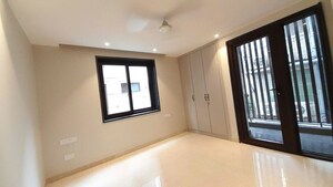 Room in 3 BHK Builder Floor at Chittaranjan Park – for Sale