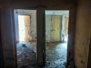 Room in  Apartment at Maninagar – for Sale