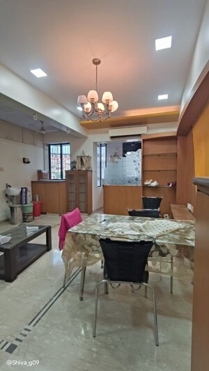 Team Area in 2 BHK Apartment at Siddharth Nagar – for Rent